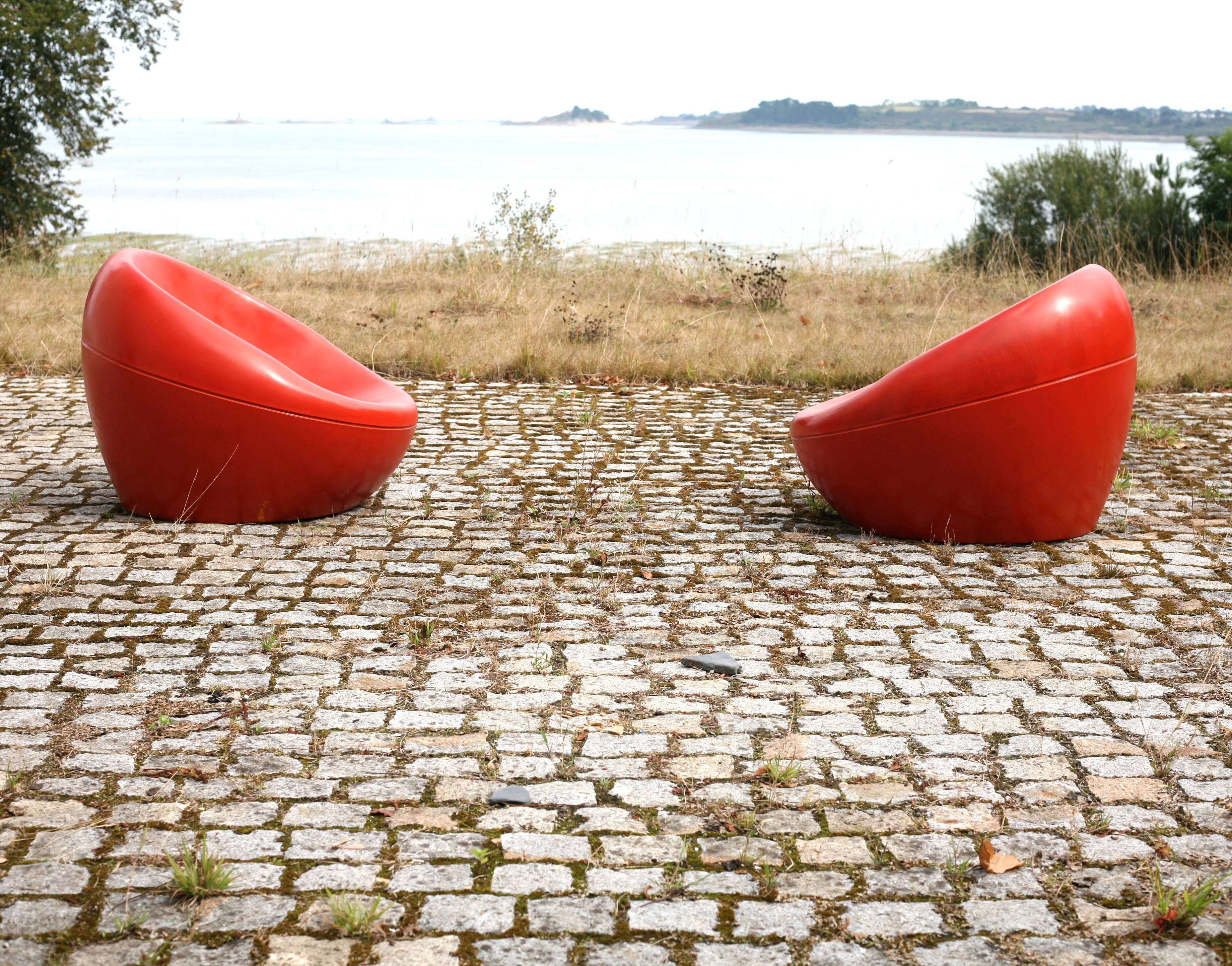 Pair of "space age" armchairs, fibreglass, 1960s