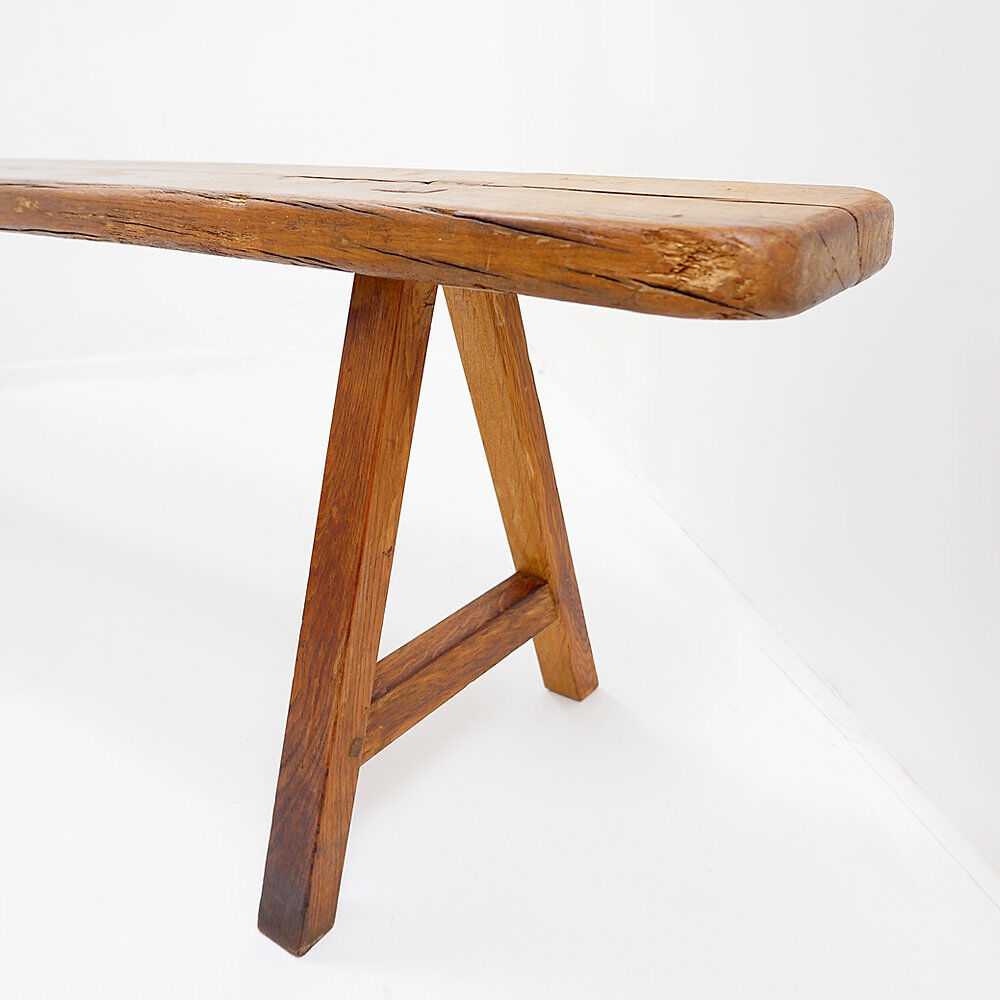 Banc rustique en bois massif de ferme avec pieds tréteaux - 1960s