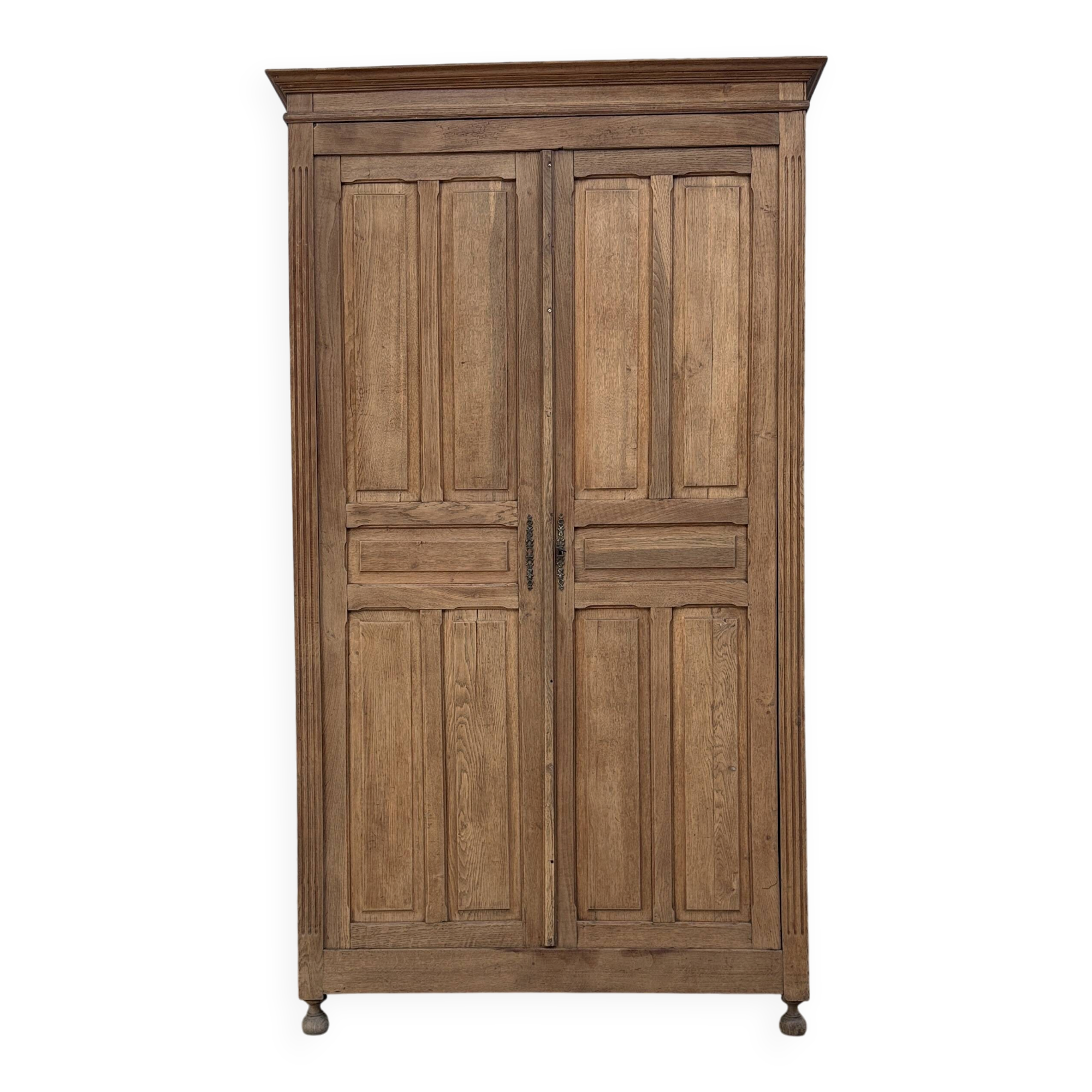 Grande armoire ancienne en chêne (rénovée)