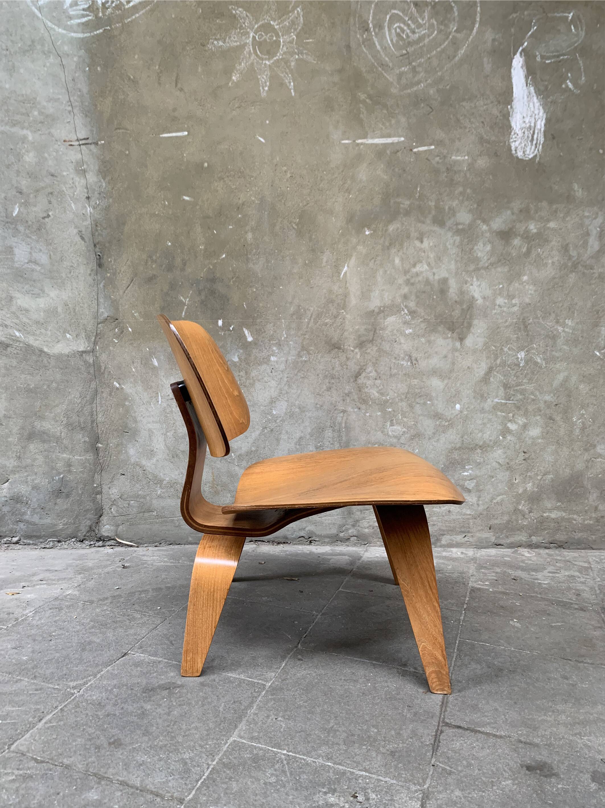LCW Lounge Chair in ash wood, designed by Eames for Evans/Herman Miller, 1950s