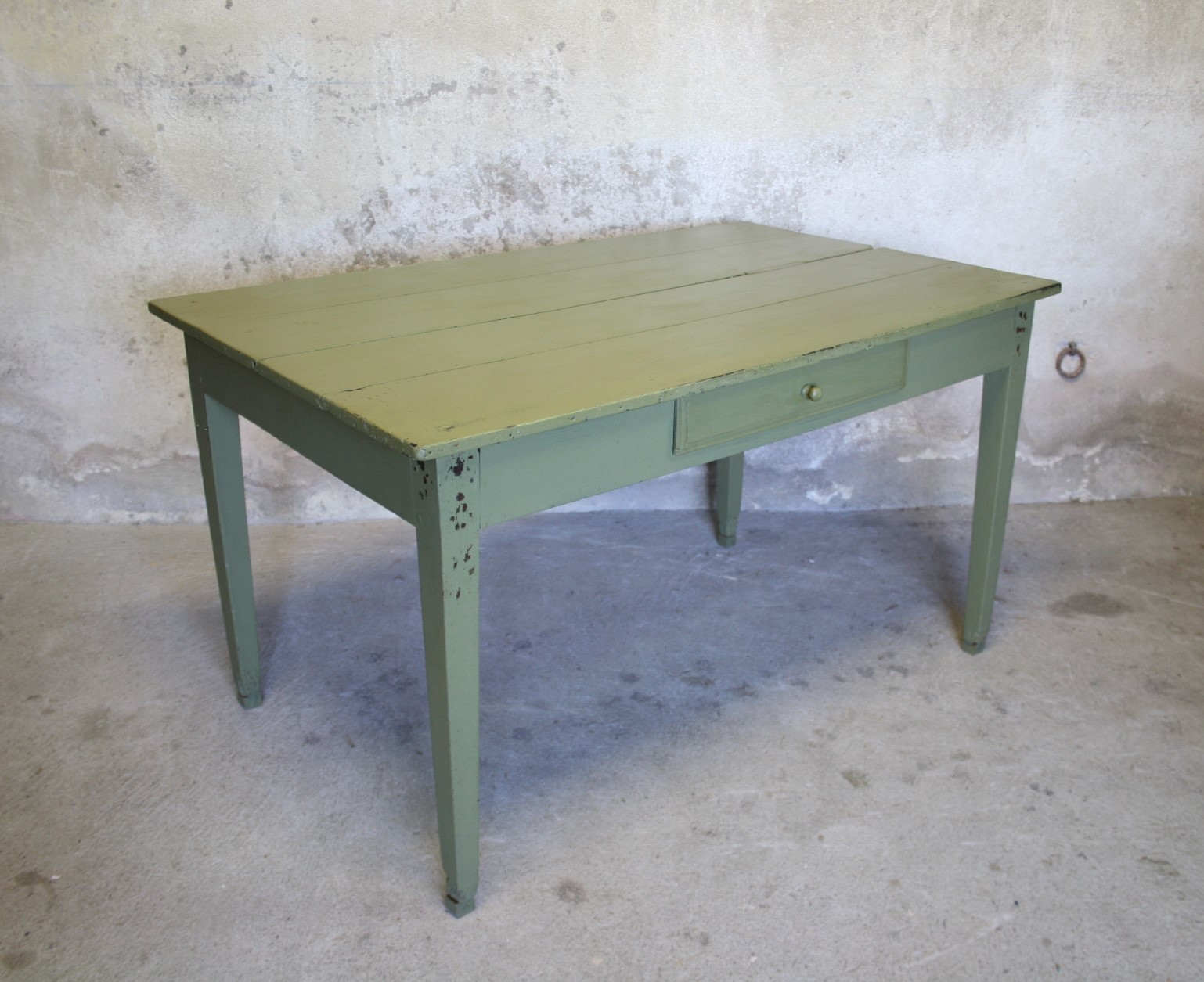 Table de ferme verte