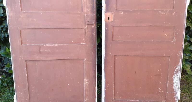 Pair of old cupboard doors h220.5xL75cm each