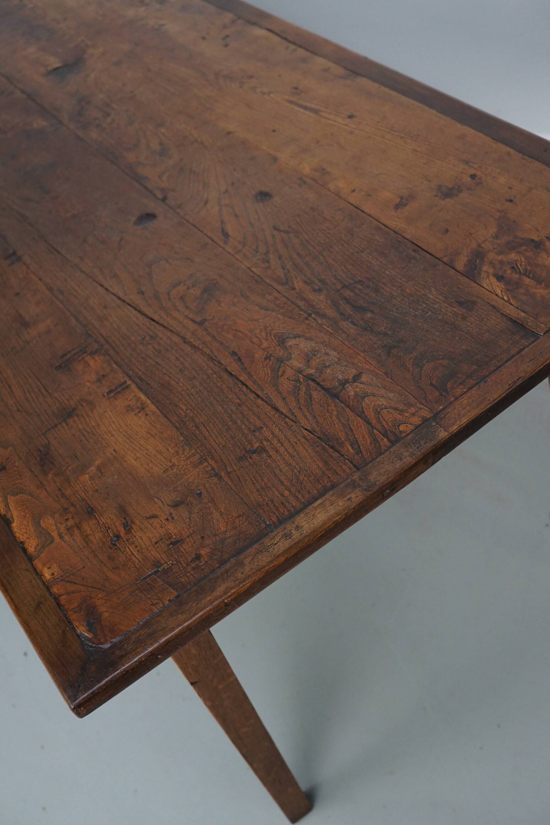 Rustic Dining Table in Elm from the 20th Century