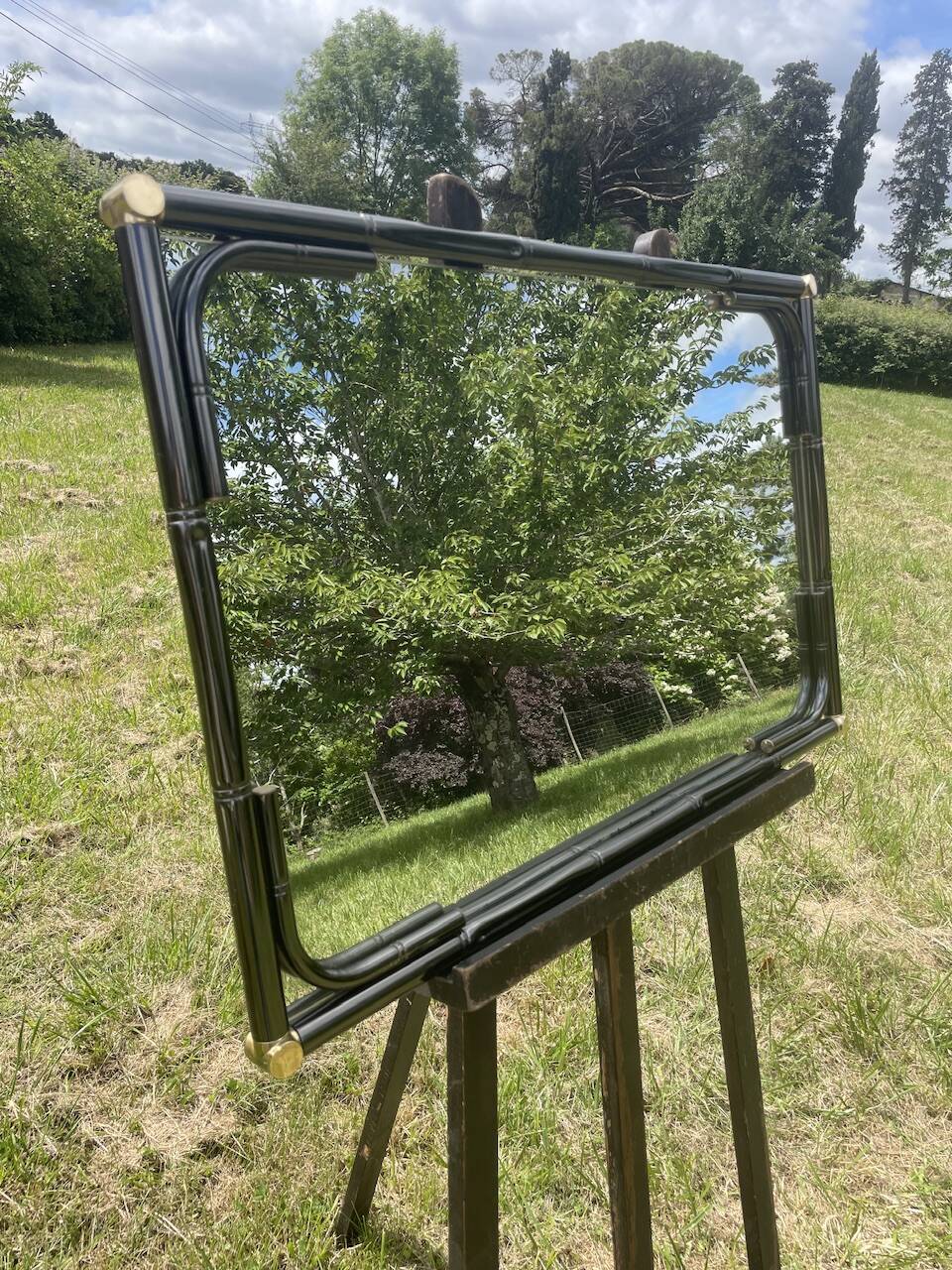 Vintage rectangular wall mirror in tubular metal and brass, 1970s/1980s.