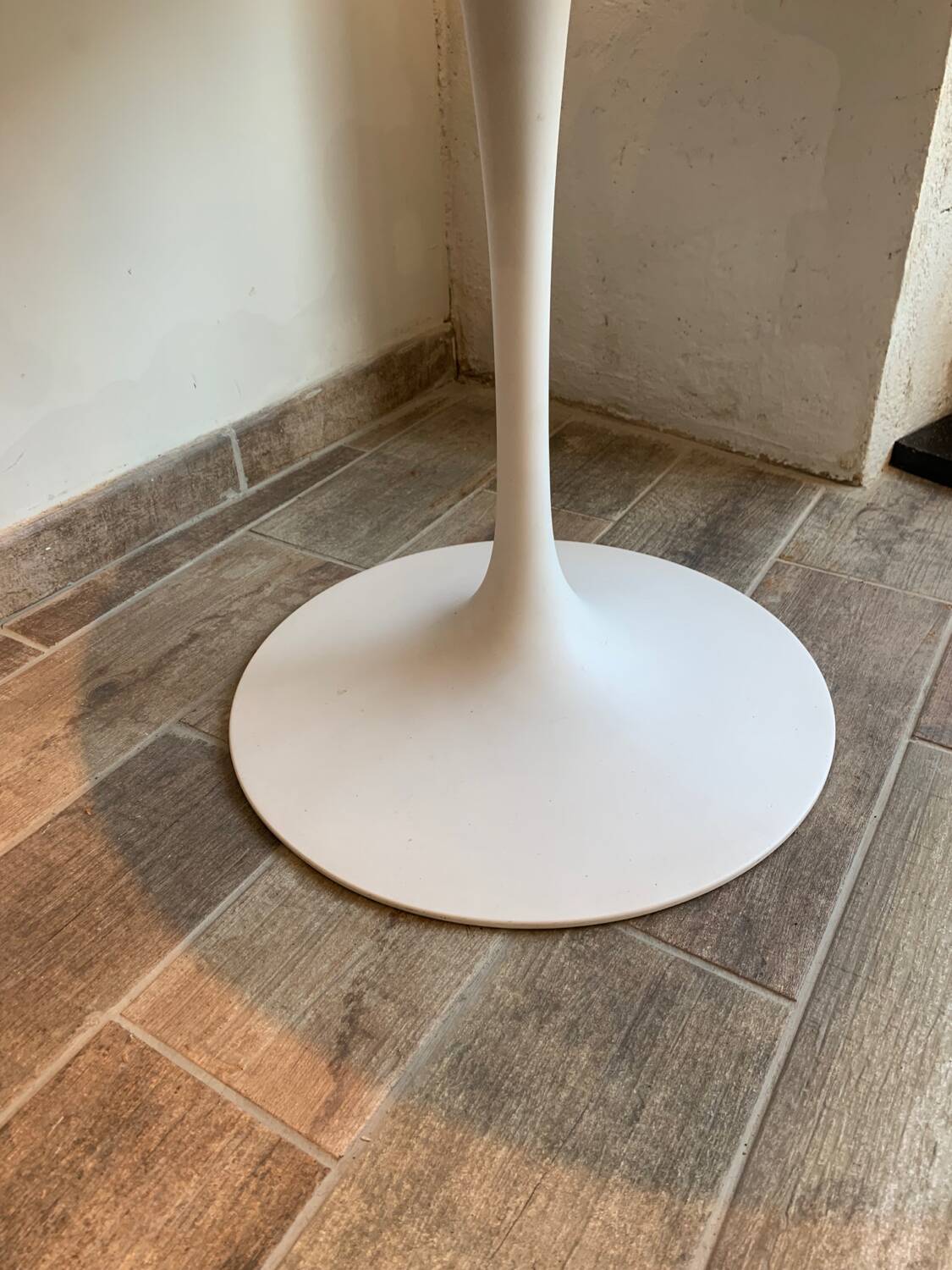 80s tulip dining table