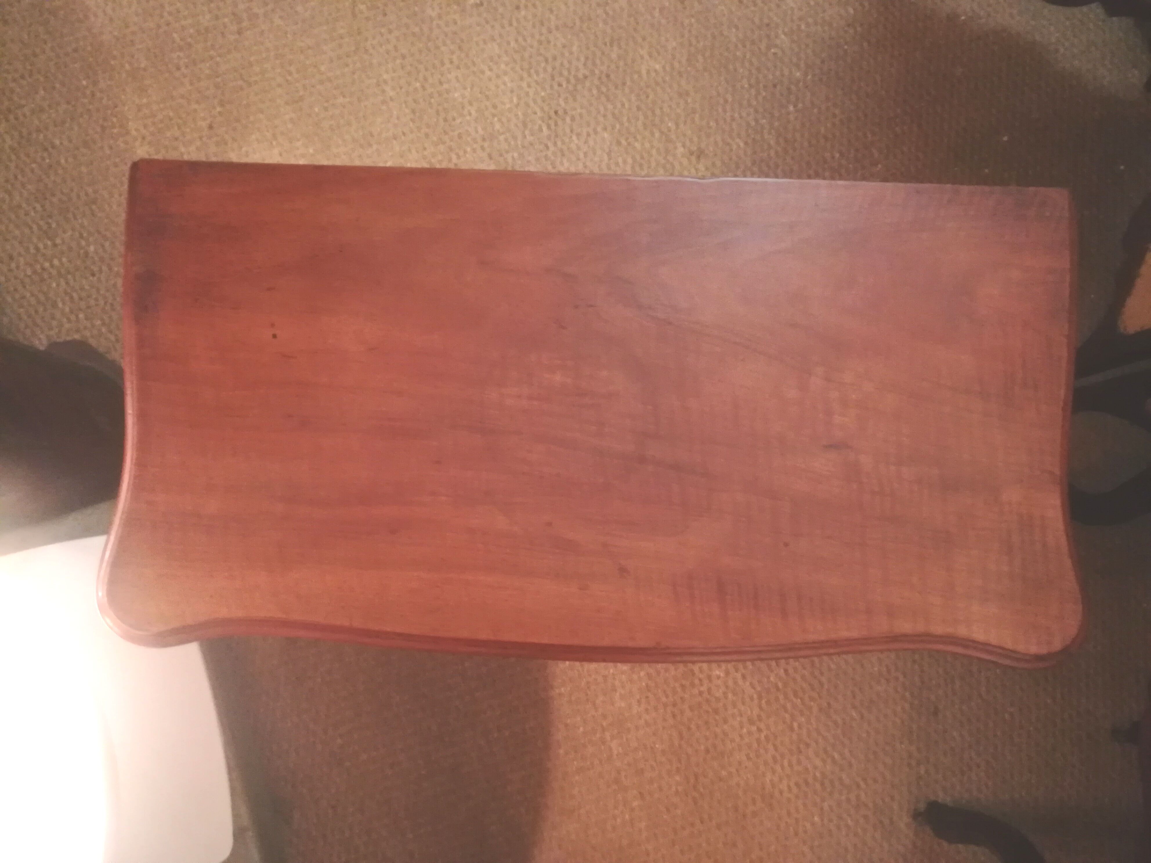 Table à jeu style Louis XV en noyer