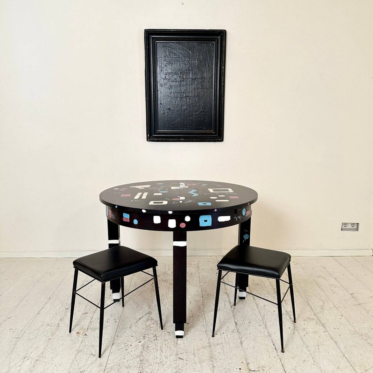 Bauhaus Round Extendable Dining Table, 1920