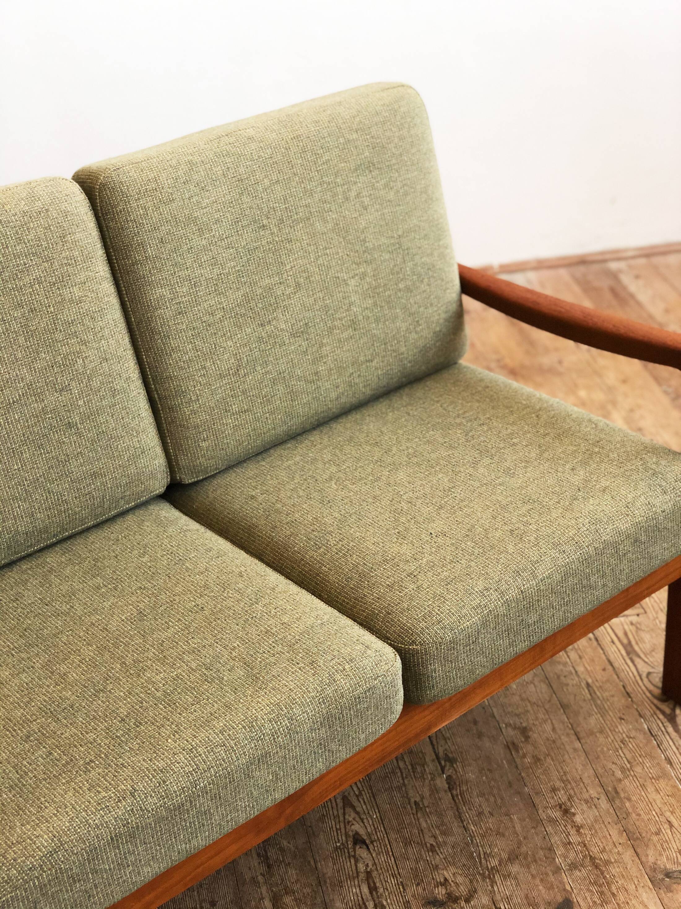 Mid-century modern teak sofa, senator series by Ole Wanscher for Cado