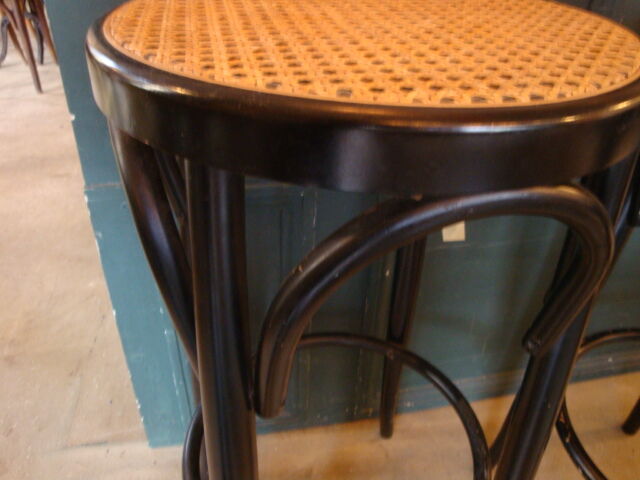 Bar stool