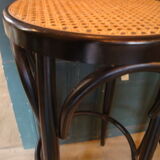 Bar stool