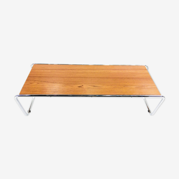 Knoll Studio “Laccio” table by Marcel Breuer