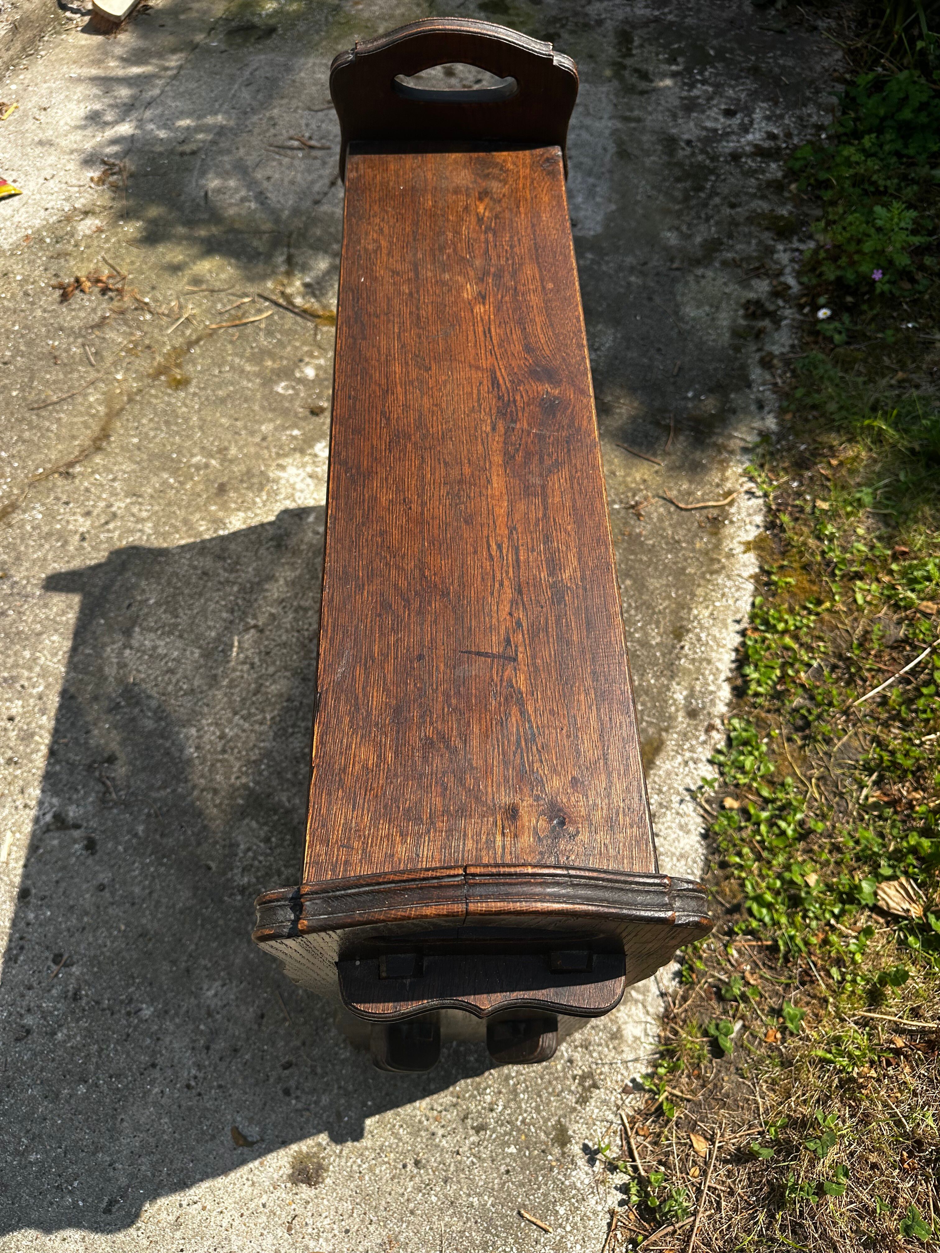 Petit porte-revues / meuble d’appoint en chêne foncé fin 19 e siècle