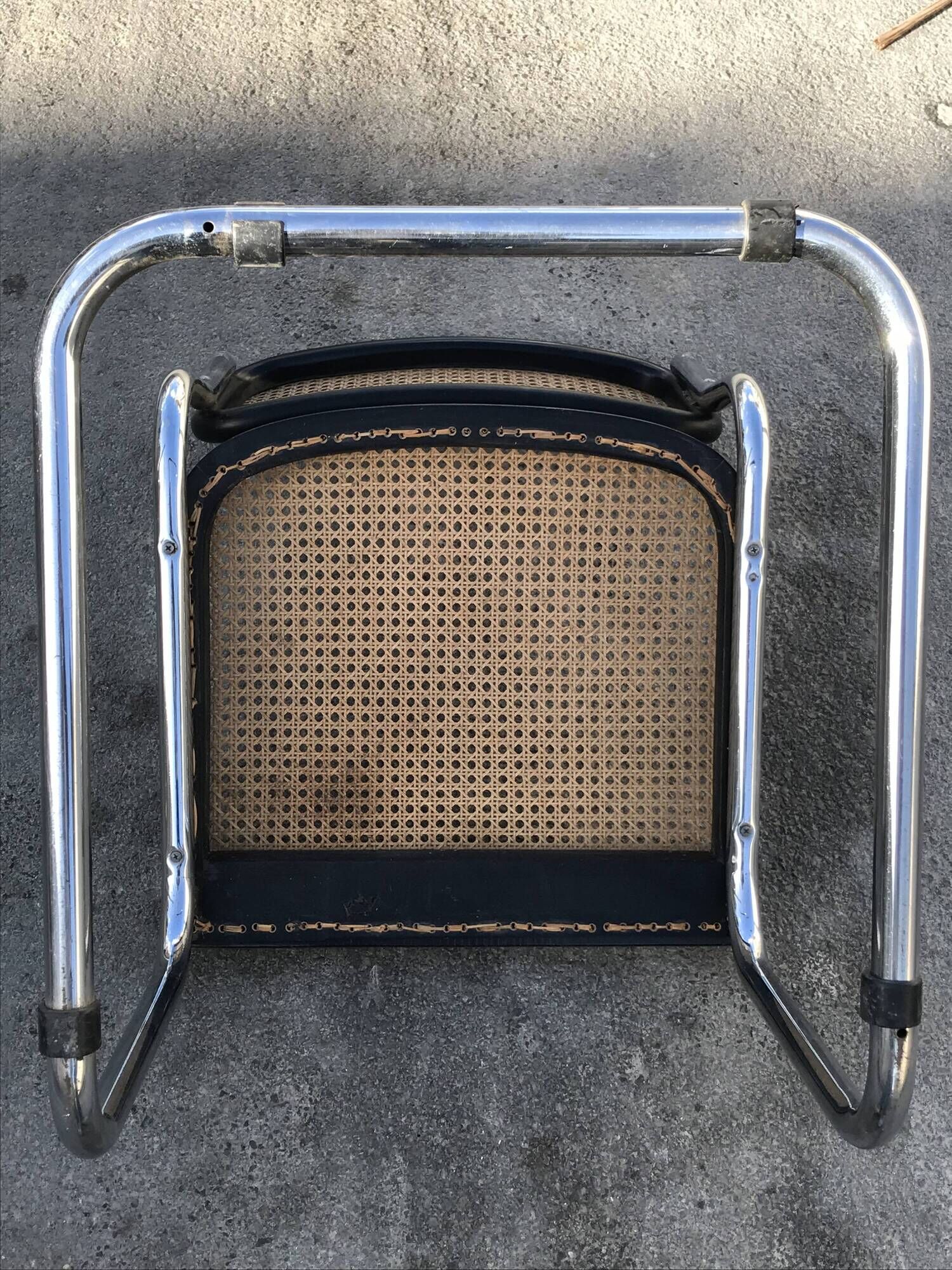 Chaise cesca noire b32 de Marcel Breuer 1970