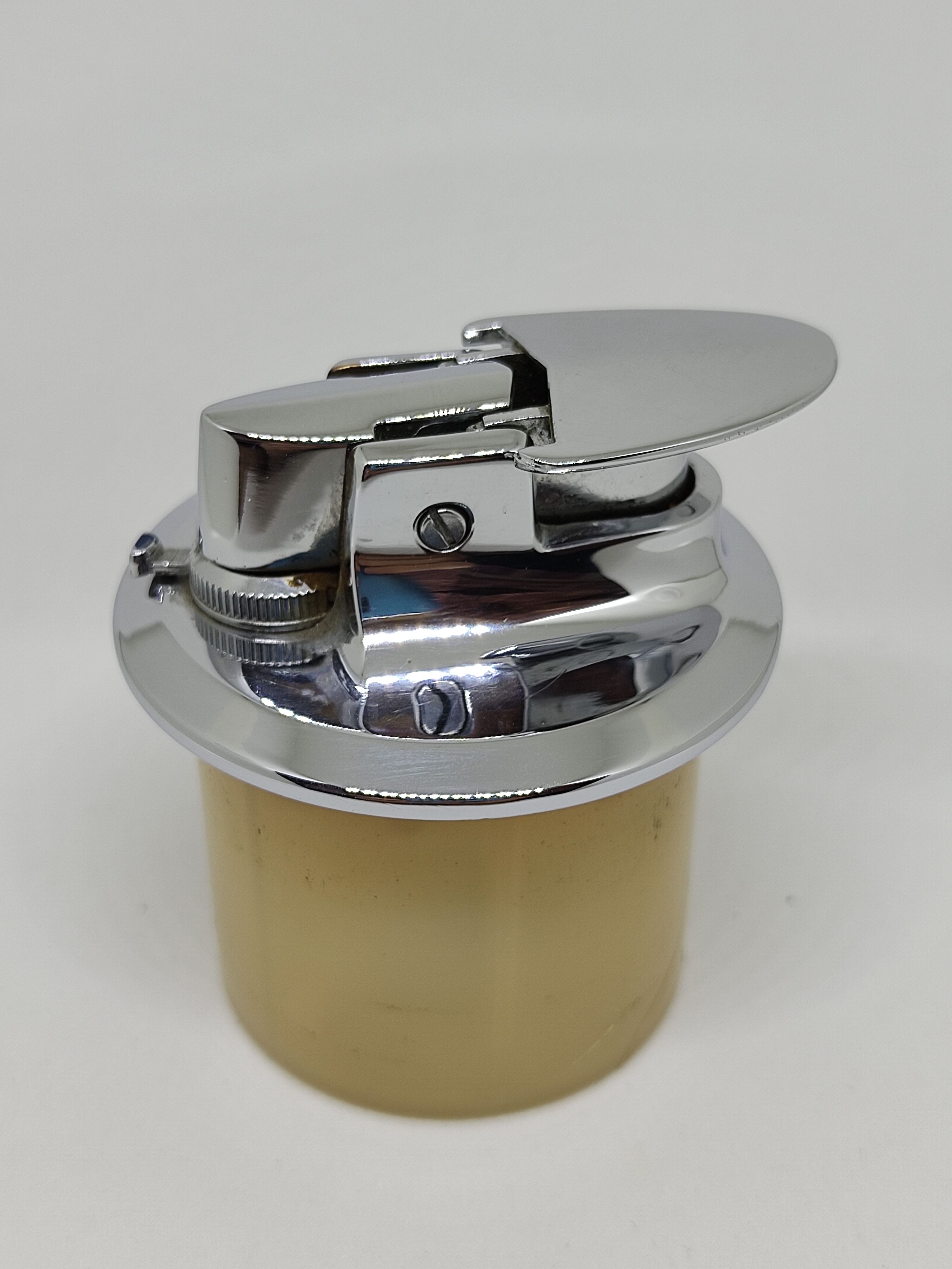 Ronson pencil-shaped table lighter