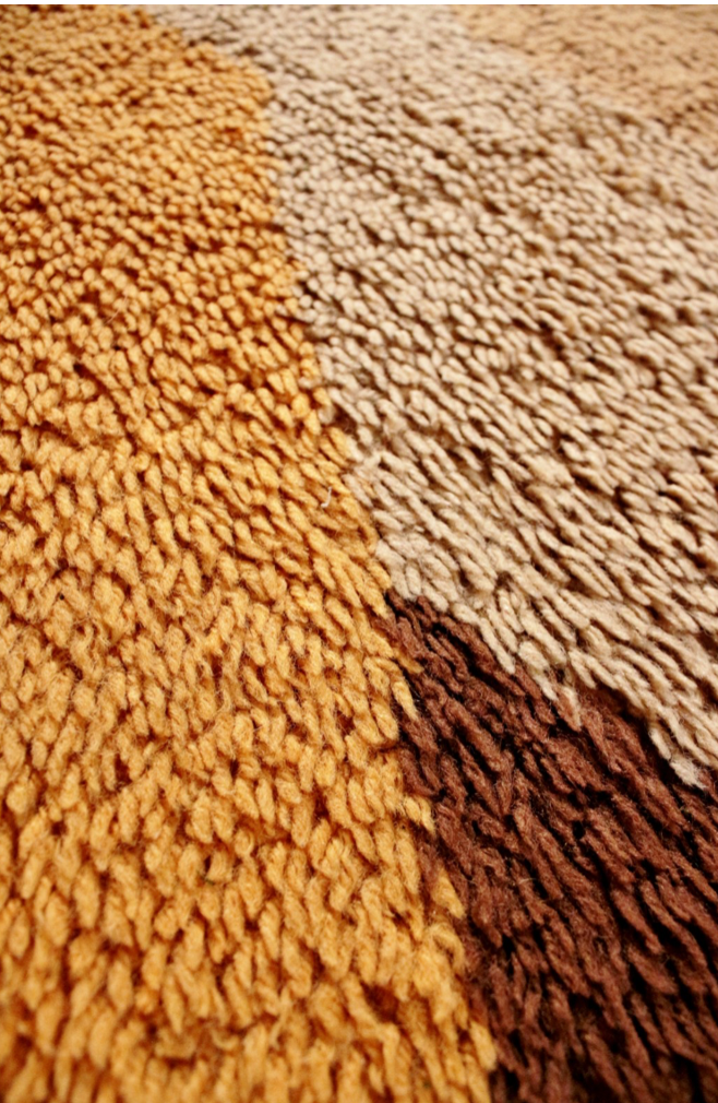 Space Age wool rug year 70, Besmer Carpet edition