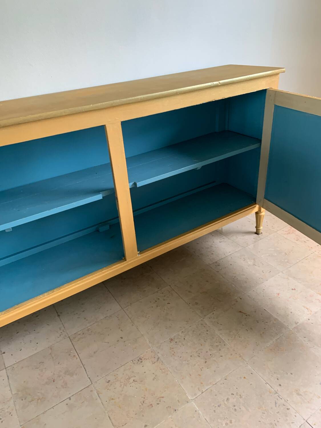 Vintage chest of drawers