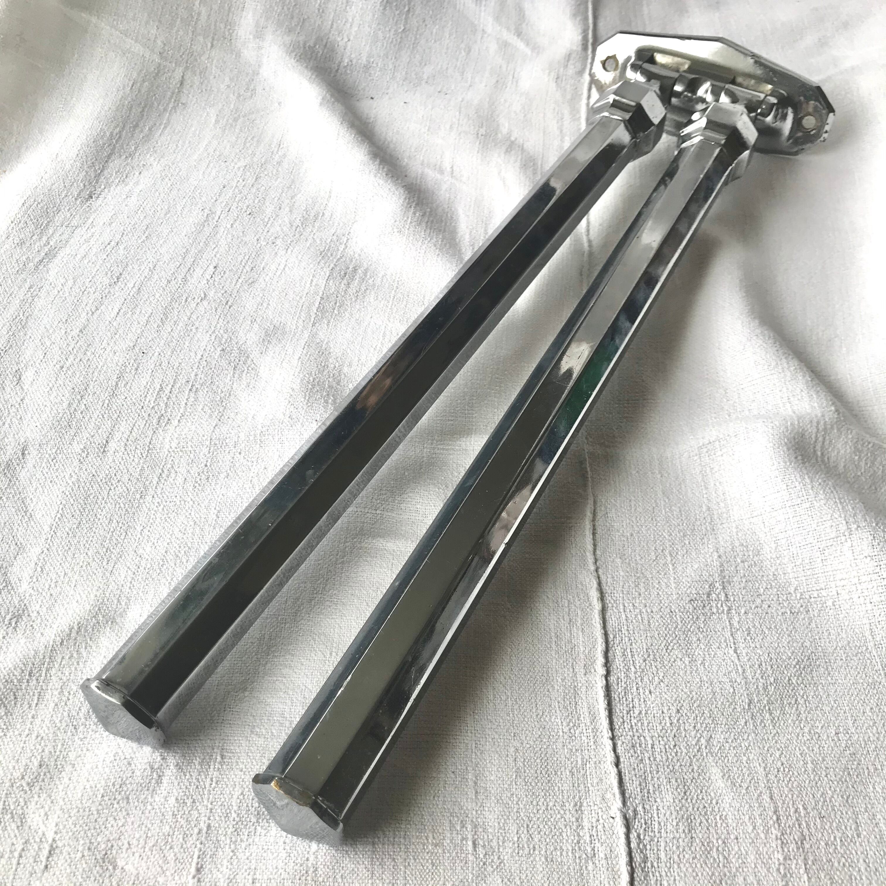 Towel rack chrome art deco 1930 old bathroom