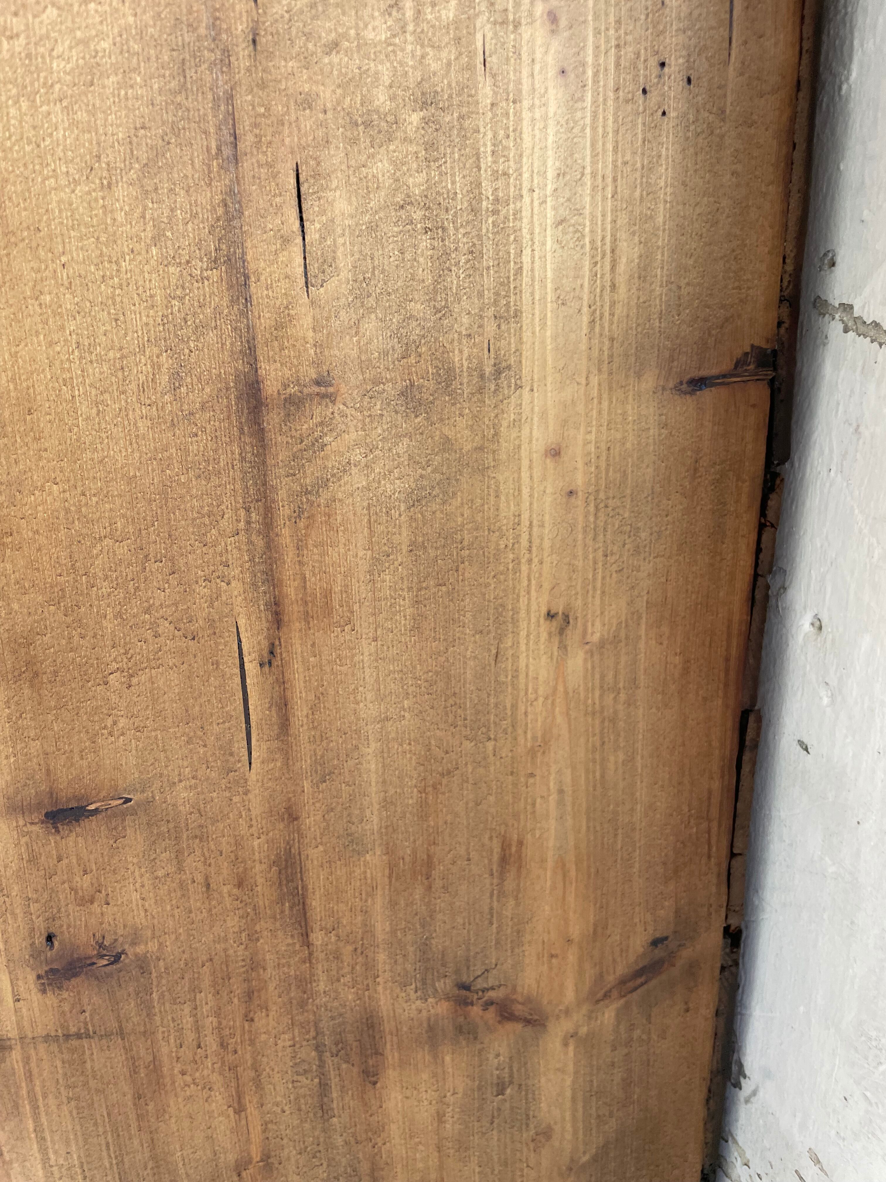 Library bonnetière pine