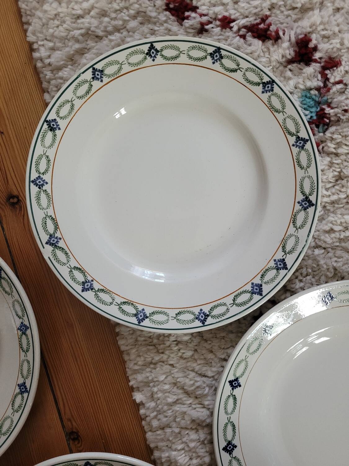 Lot n°1 de 6 assiettes creuses St Amand
