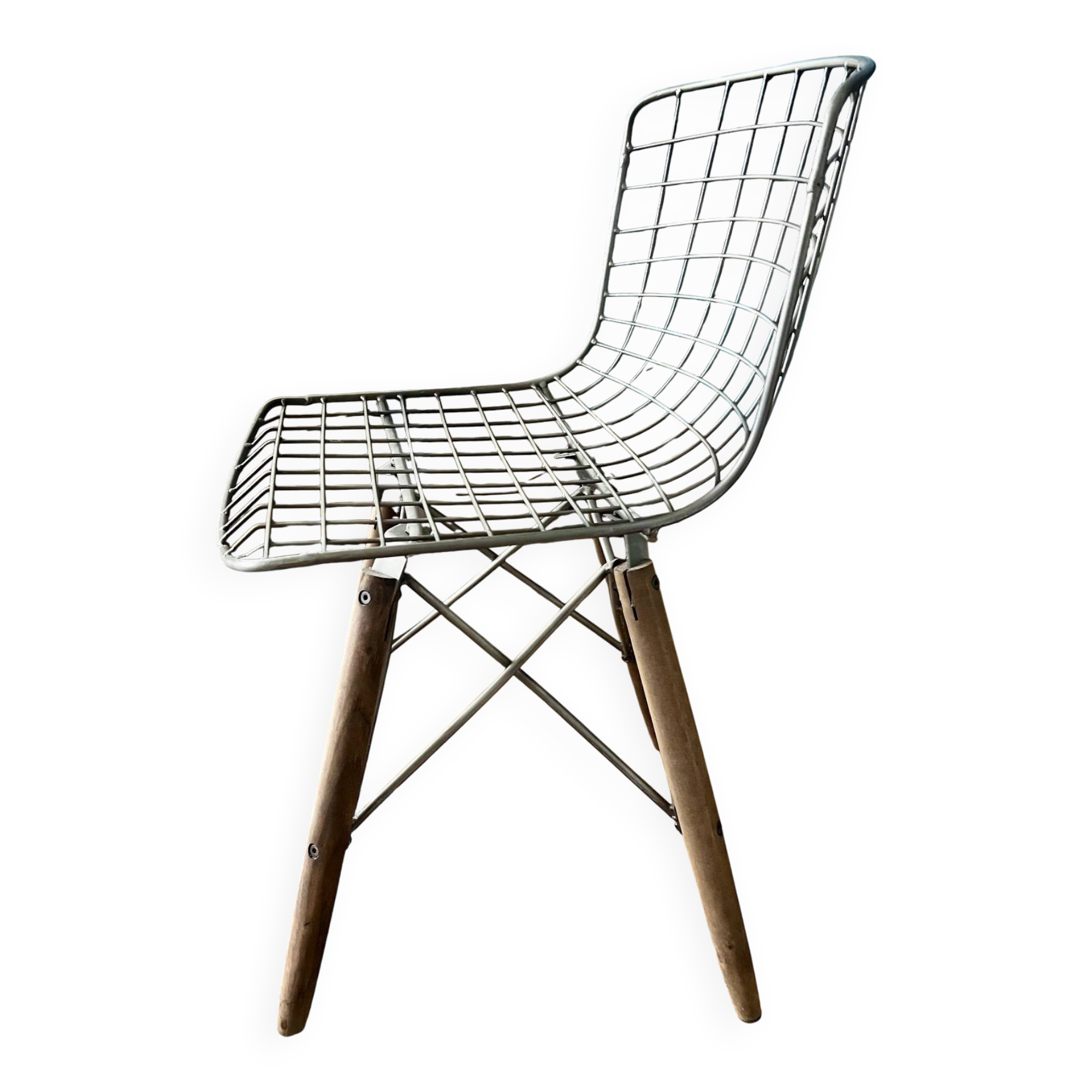 Set of 4 vintage Wire chairs in metal and wood