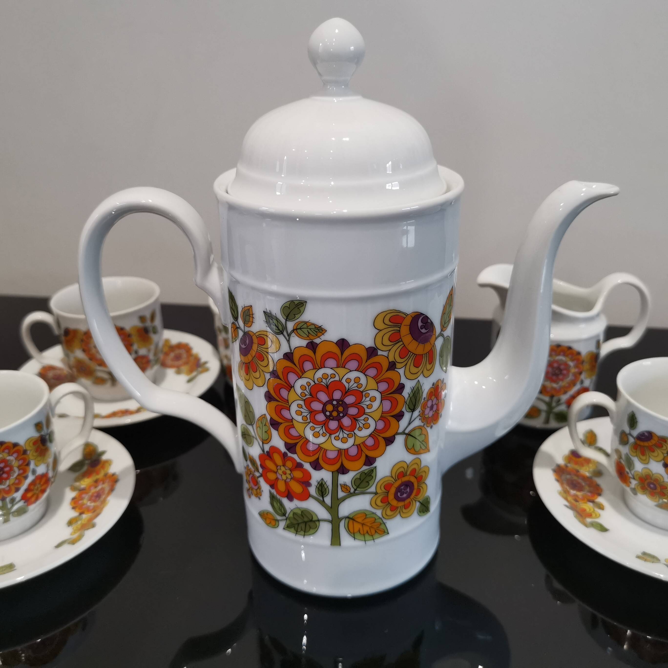 Porcelain coffee service Model Regina Bavaria Germany Vintage70'S