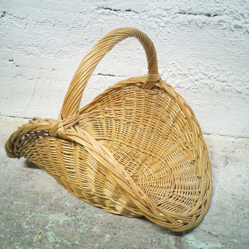 Wicker log basket
