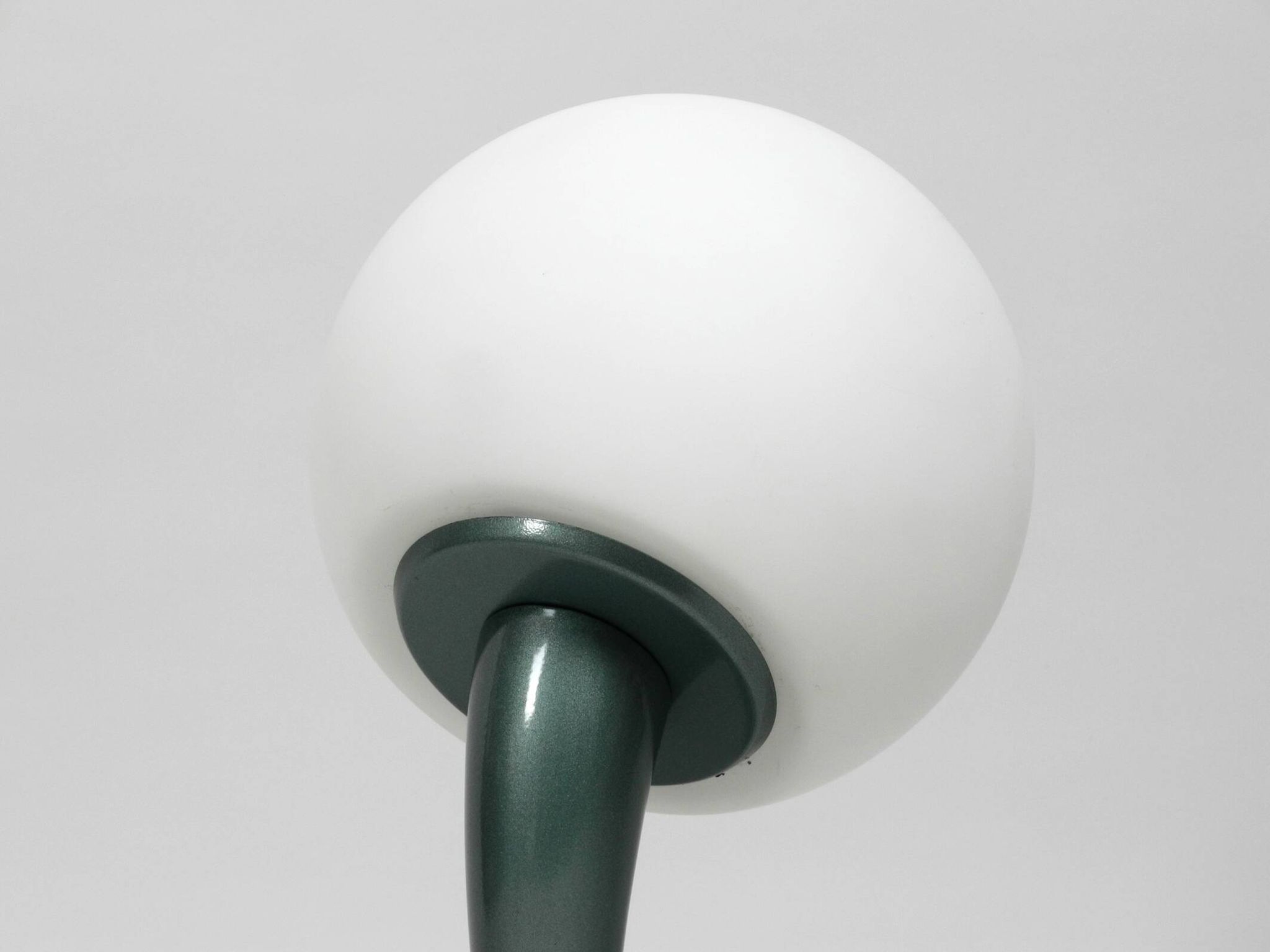 Large extraordinary 80s metal table lamp and opal glass shade