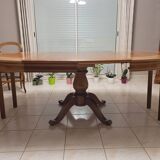 Louis Pjilippe cherry round table with 2 extensions