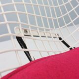 Diamond chair by Harry Bertoia in white & black metal and new seating 1960s