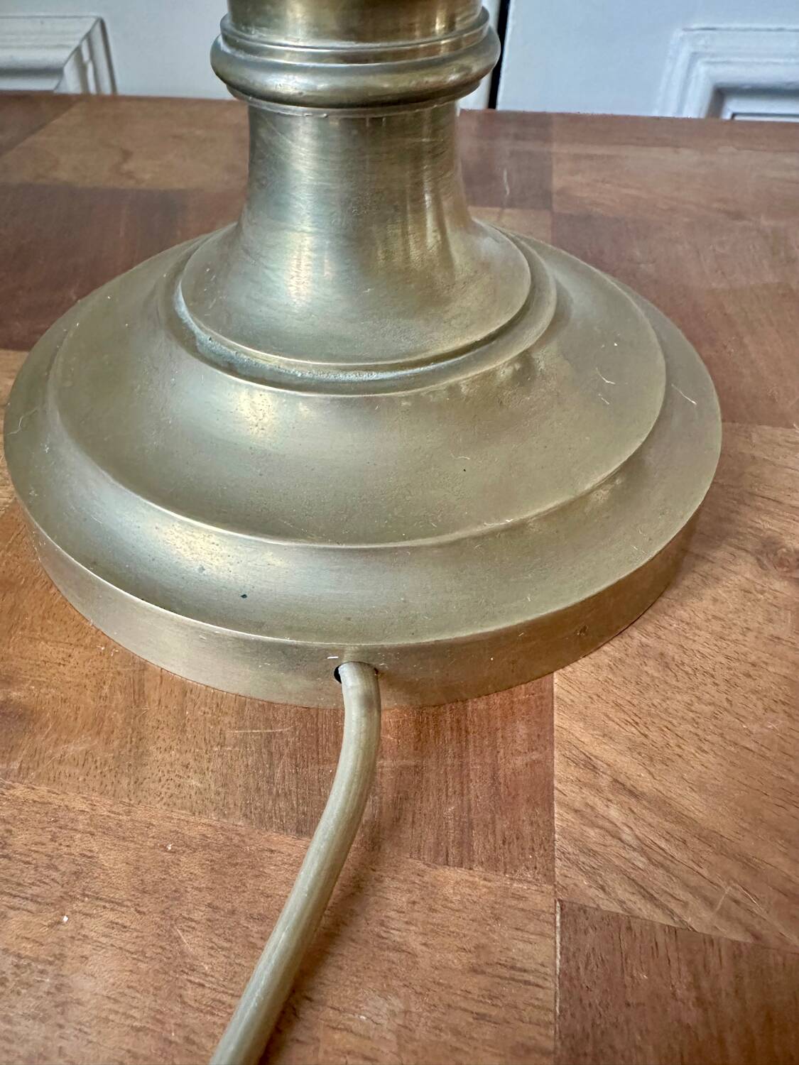 Lamp base in brass and chrome-plated steel