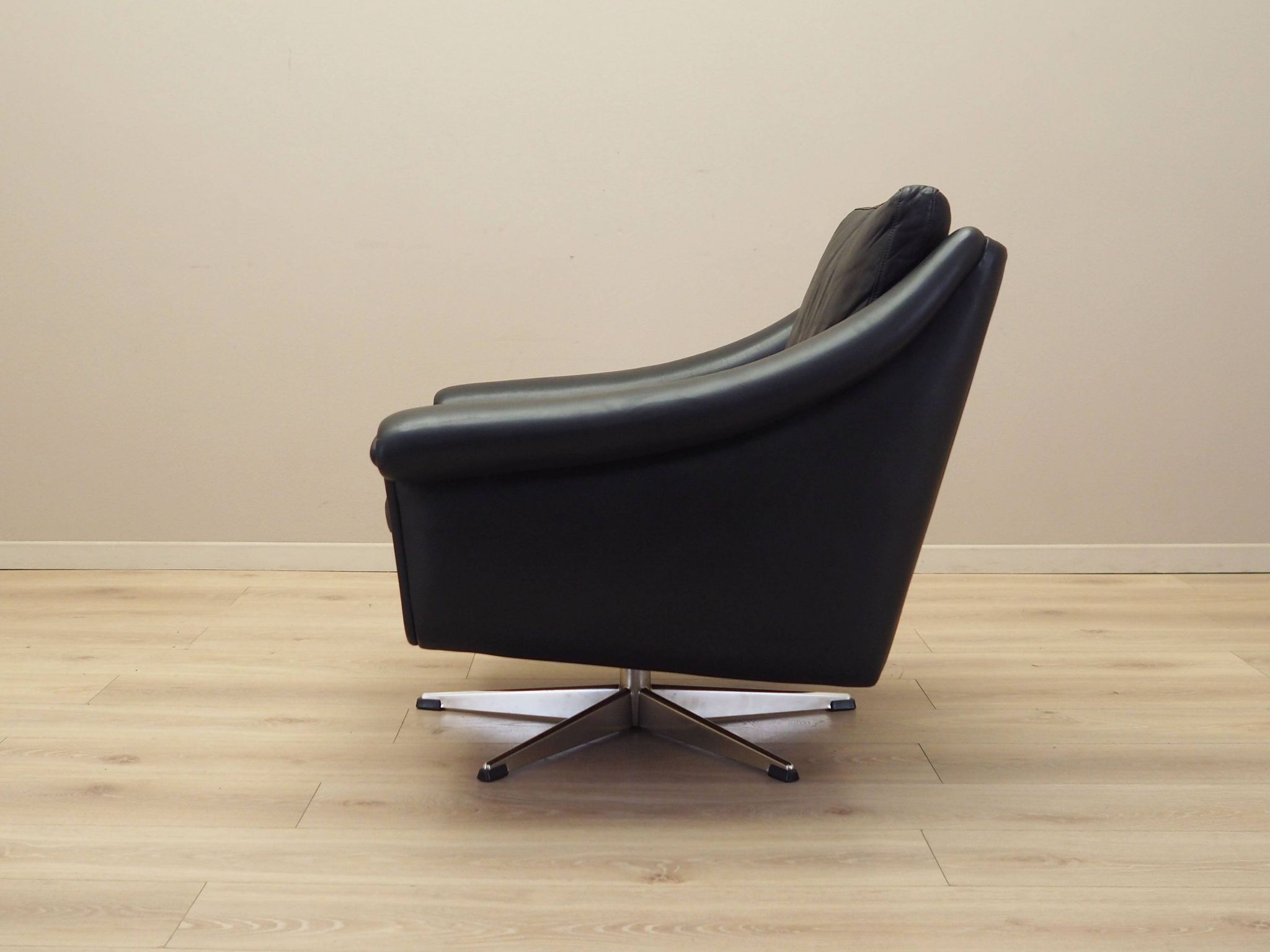 Swivel armchair, Danish design, 1960s, manufacturer: Eran Møbler, designer:
