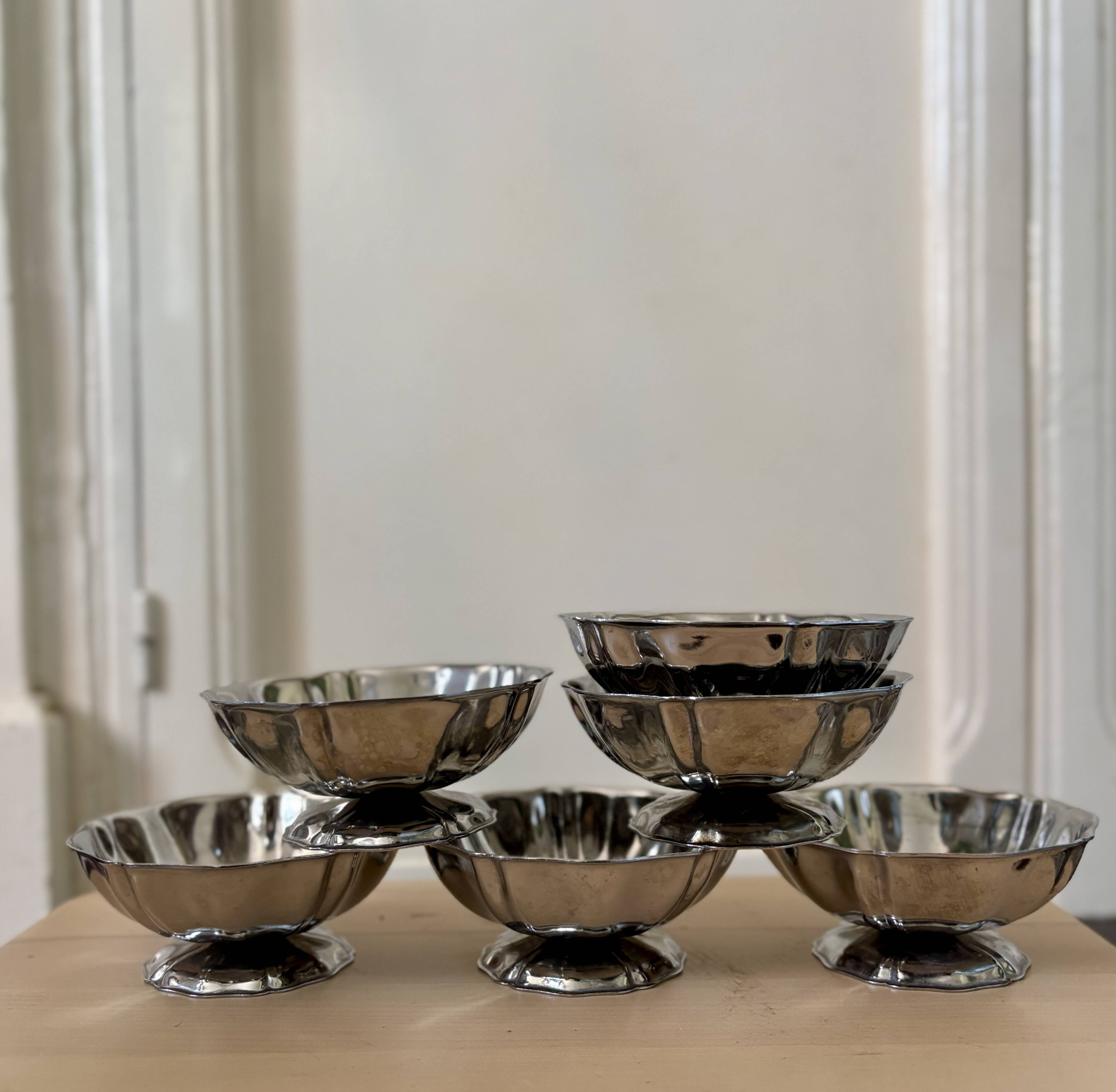 Set of 6 vintage stainless steel cups
