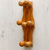 Extendable coat rack