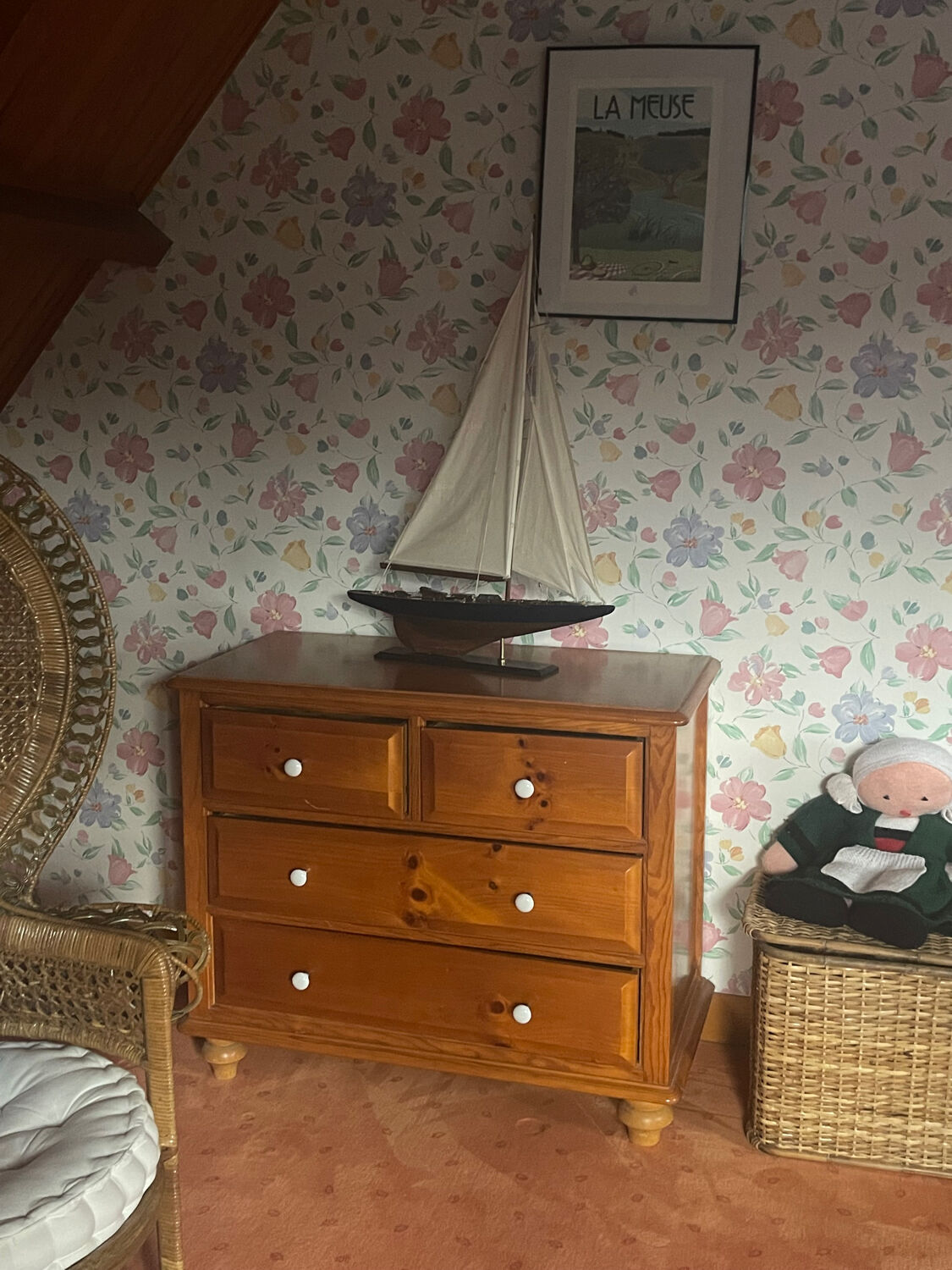 Chest of drawers in blond honey pine Aubert