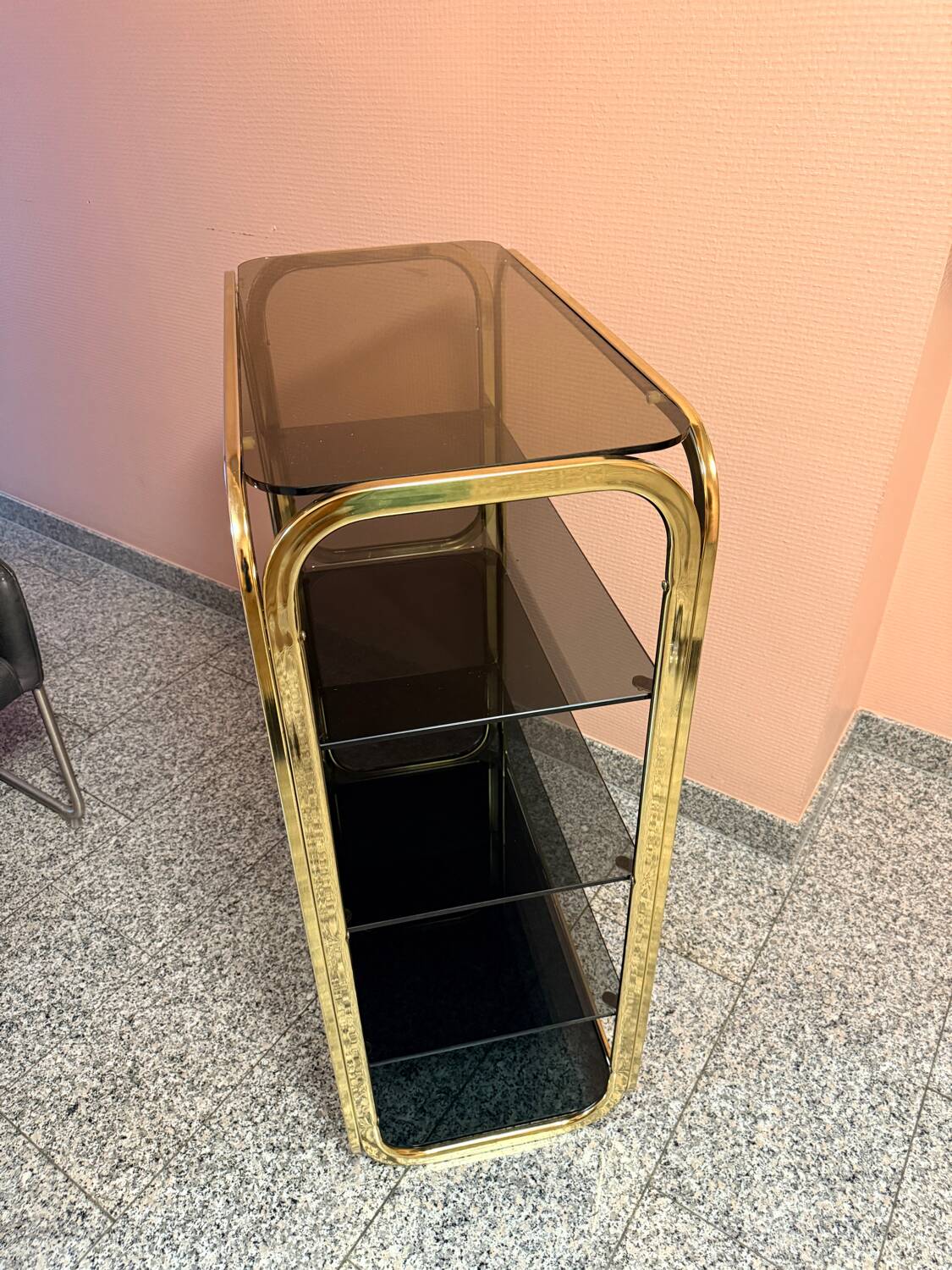 Vintage shelf in brass and smoked glass – Italian work, circa 1970.