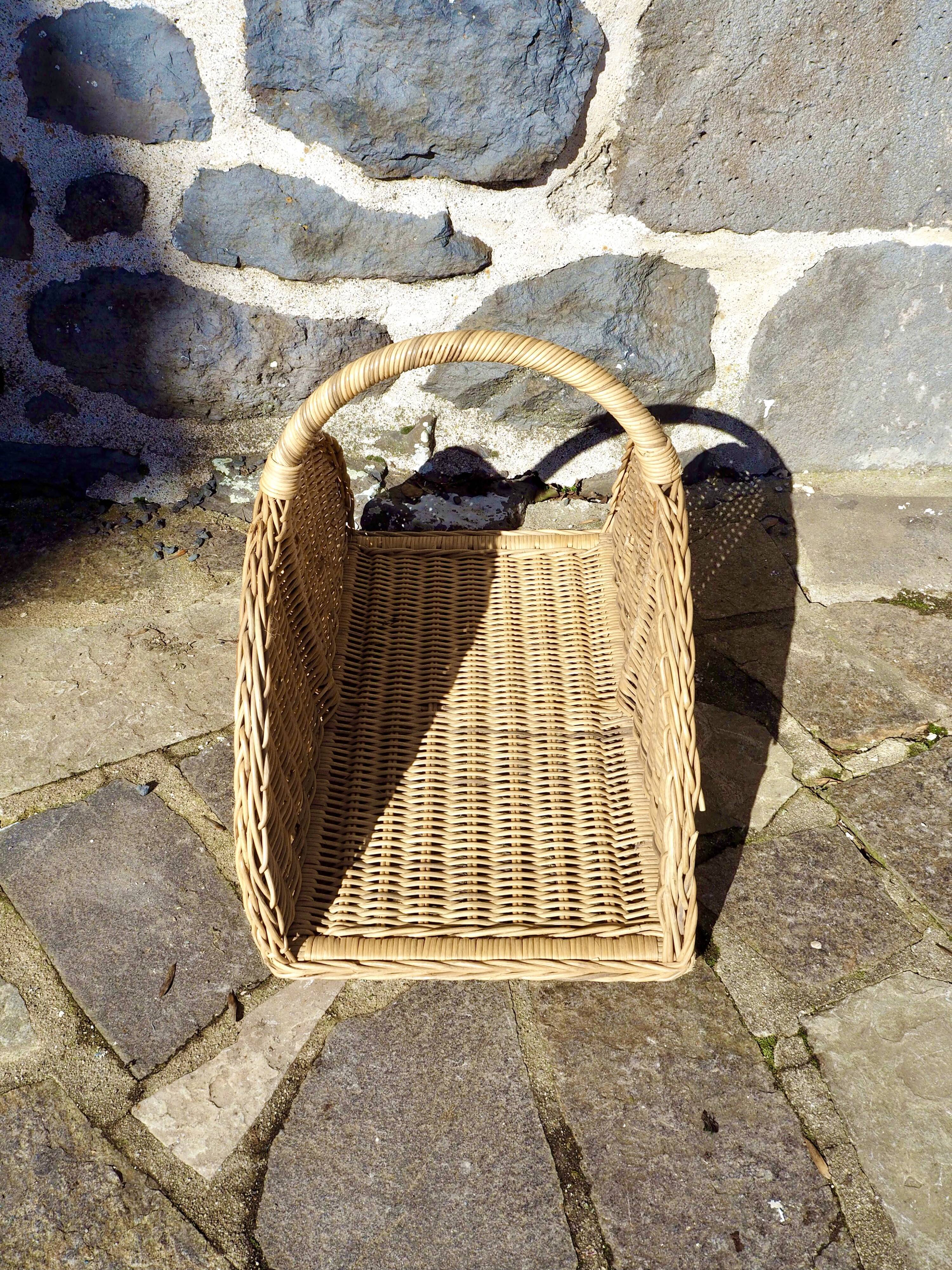 Wicker log basket