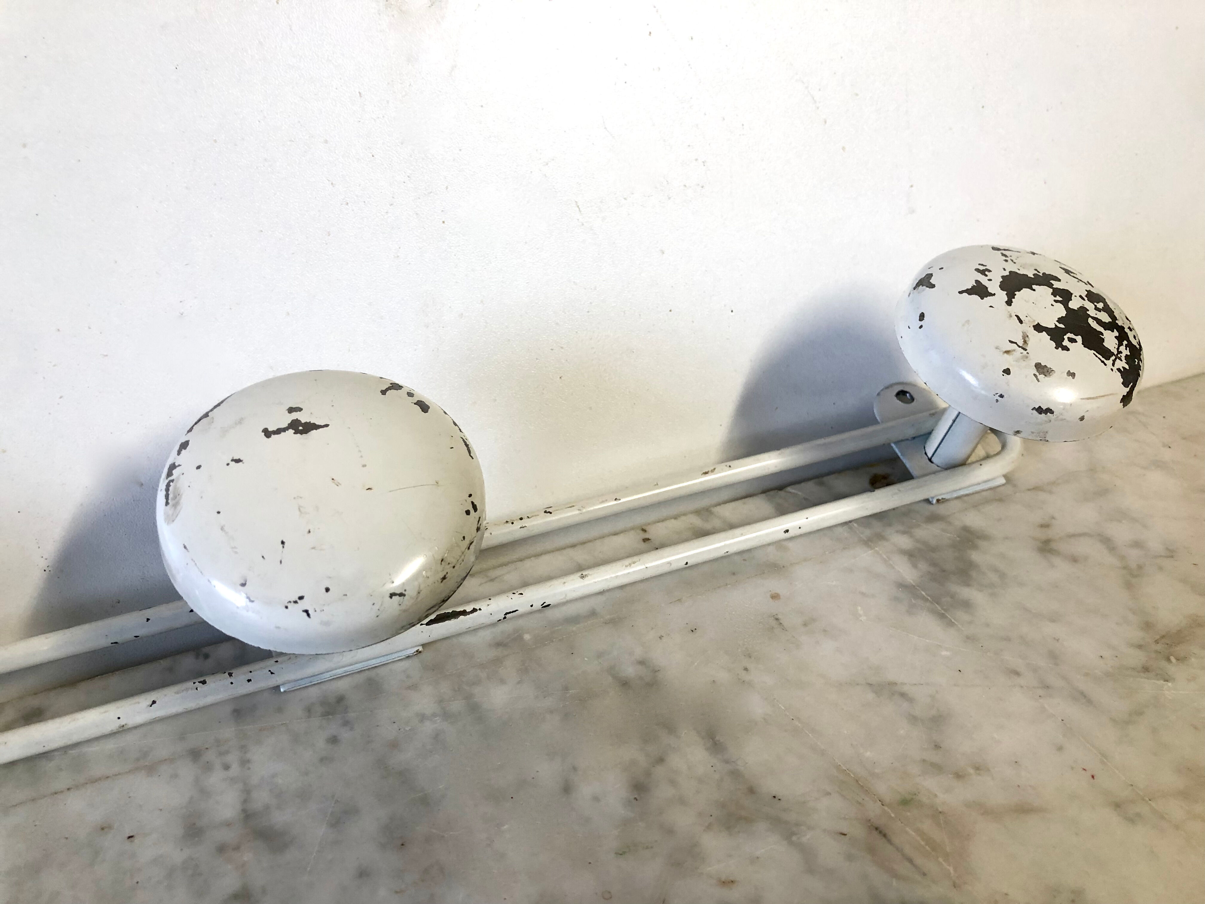 Wall-mounted coat rack 4 hooks