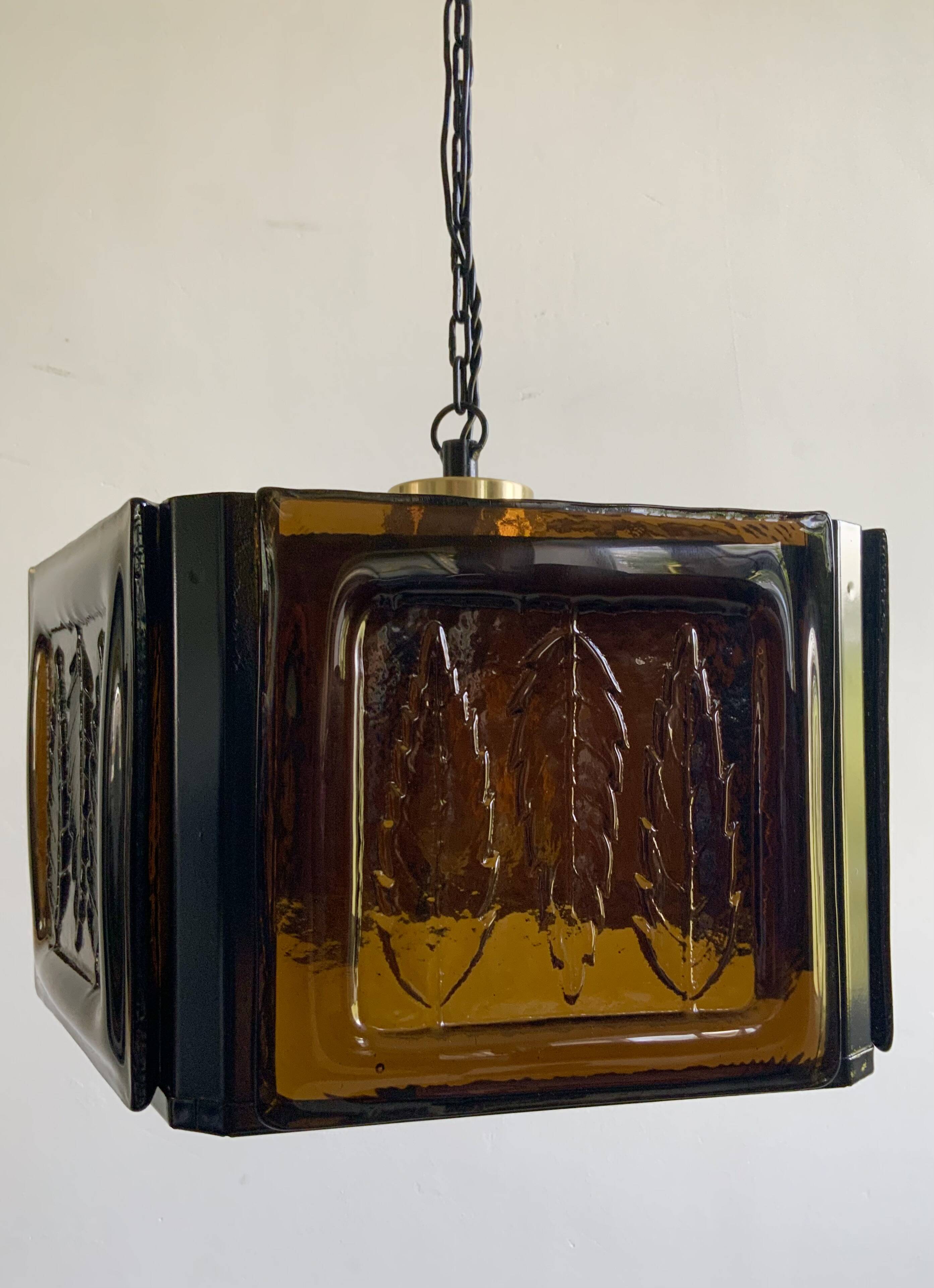 Suspension en verre ambré par Erik Hoglund Kosta Boda, années 1970