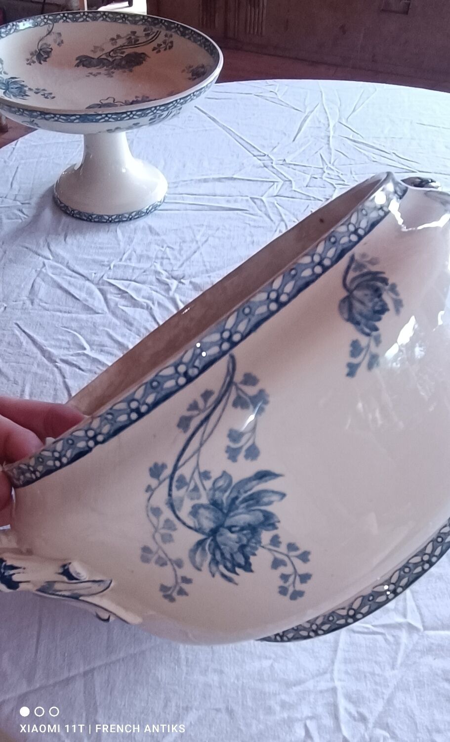 soup tureen, flat dish in porcelain Sarguemines France decor Royat