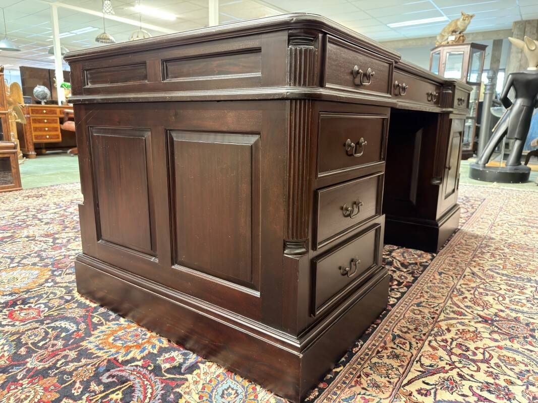 Bureau Chesterfield classique anglais Partnerdesk