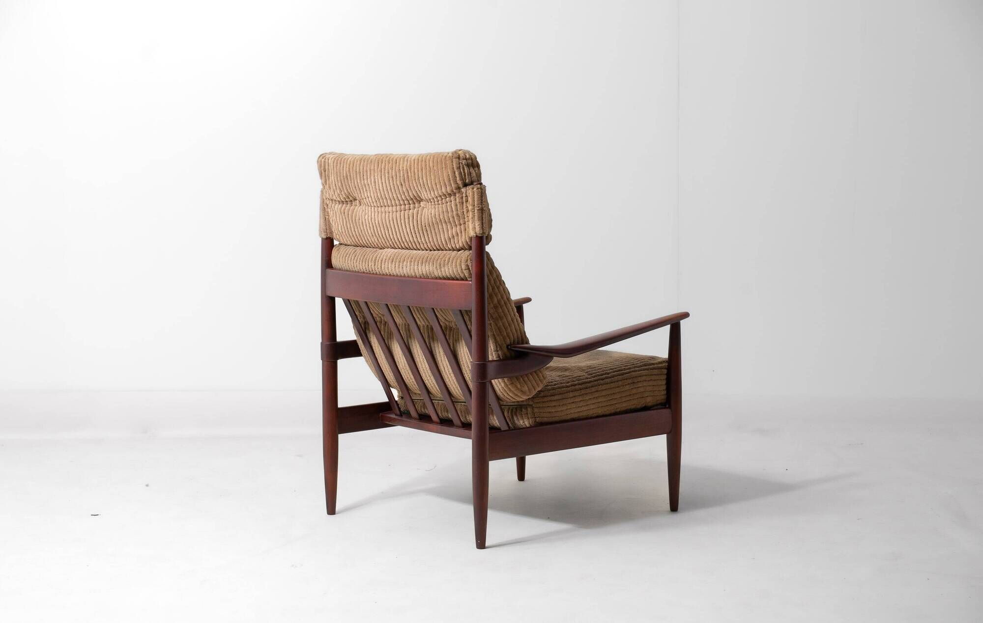 Fauteuil moutarde par BEKA, années 1960
