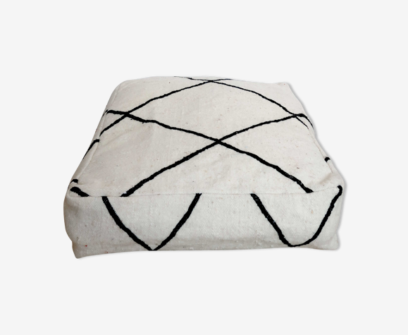Housse de pouf berbère noire et blanche à losanges