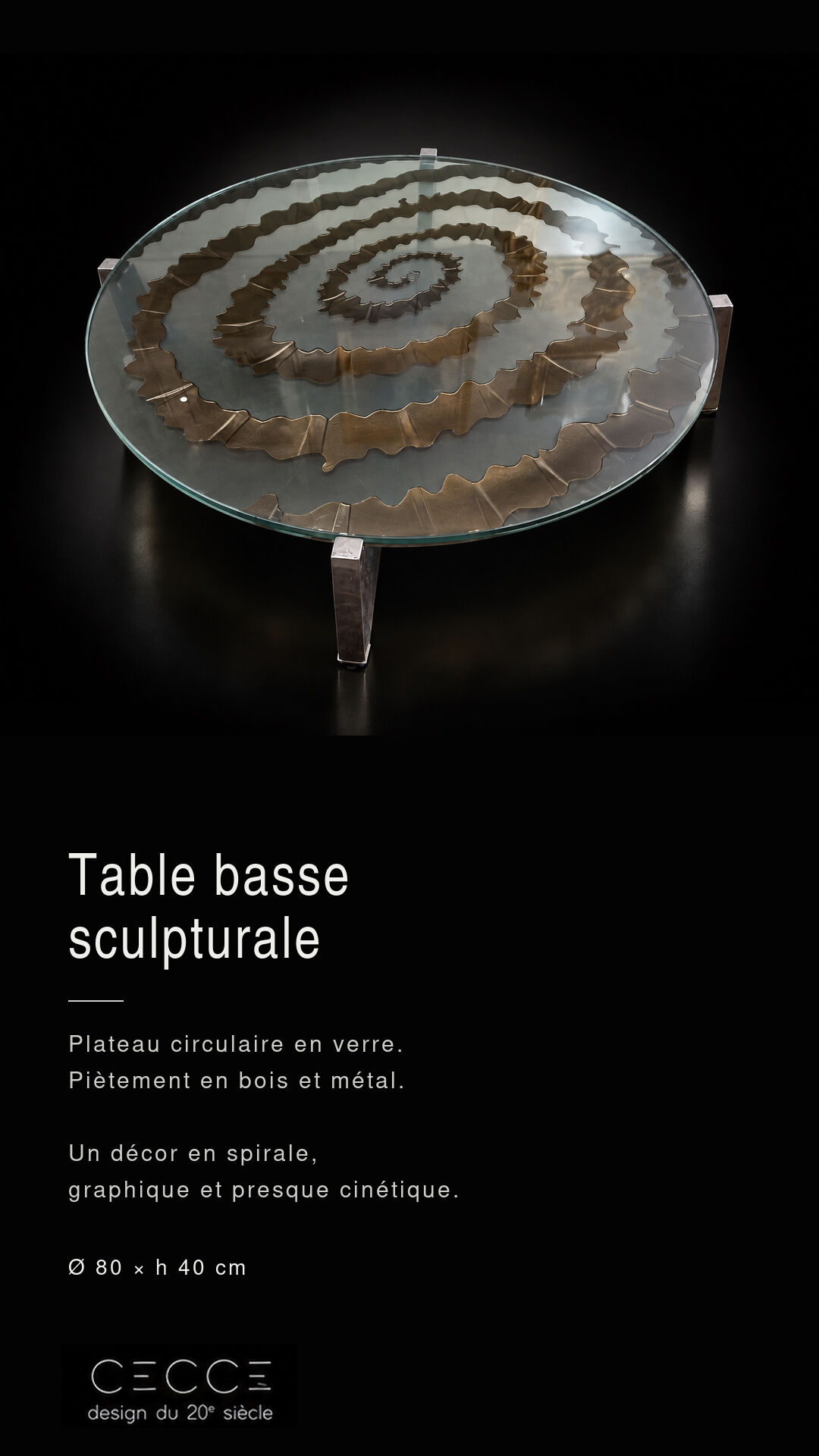 Table basse ronde à double plateau de verre, décor sculpté en spirale