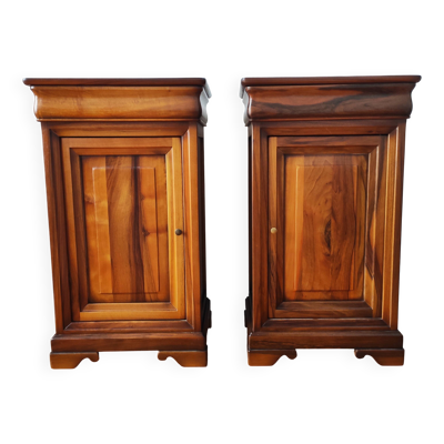 Paire de tables de nuit — style classique, inspiration Louis-Philippe