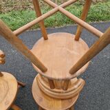 Set of 4 solid organic chairs