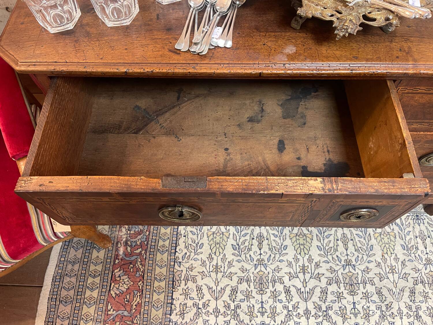Louis XVI period chest of drawers in walnut, oak and fir, 18th century