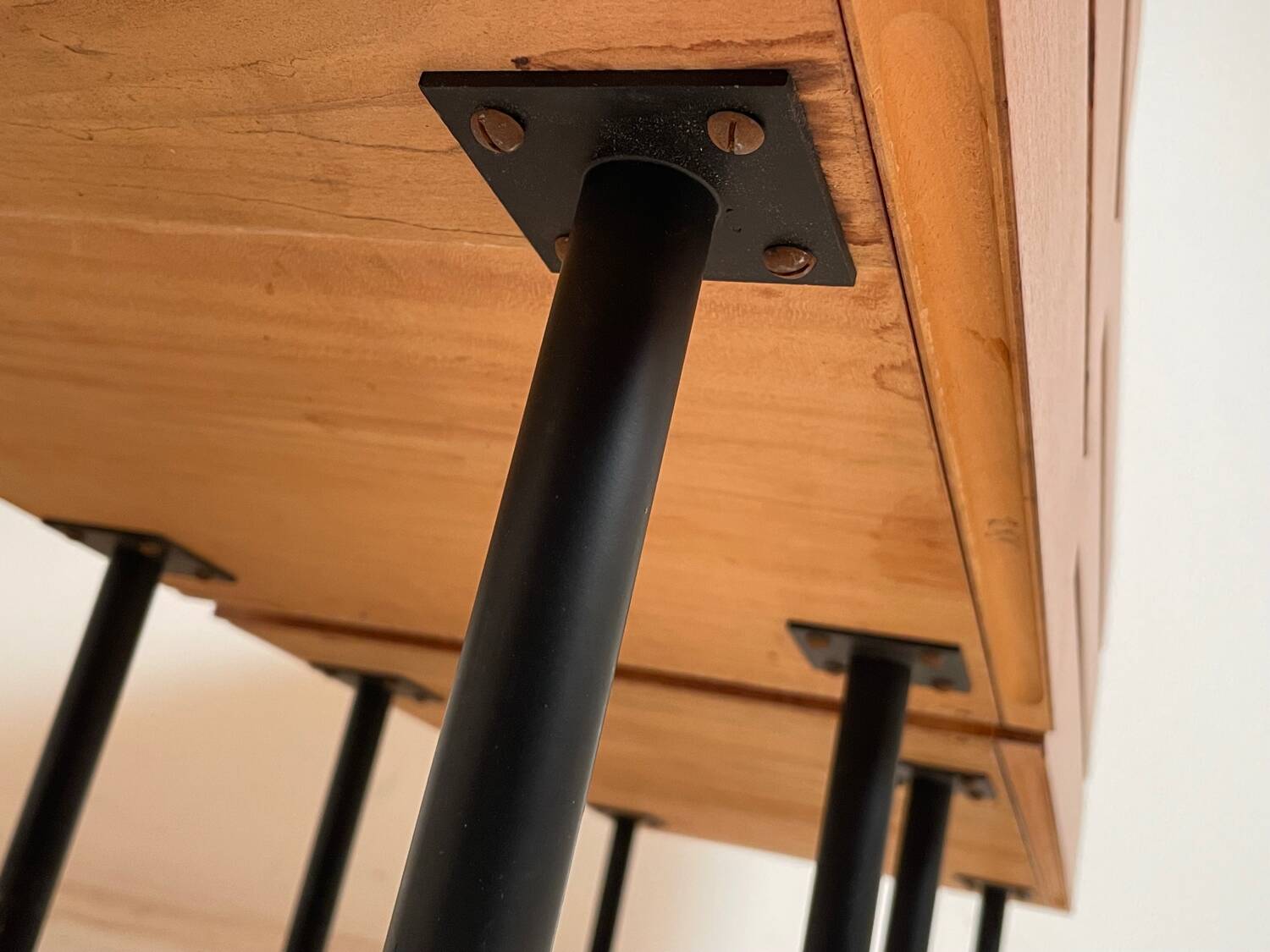 Pair of teak chests of drawers from the 1950s.