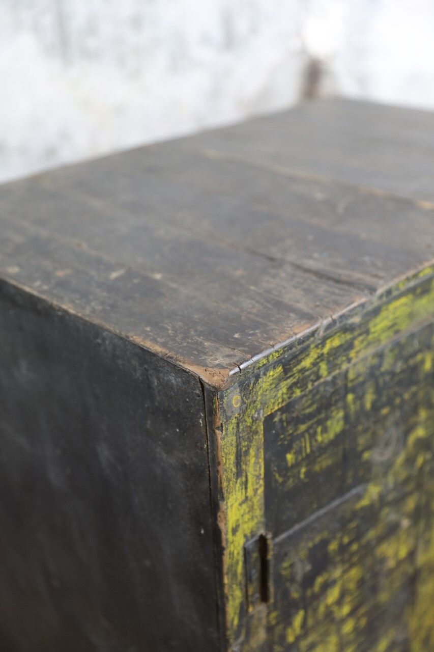 Indian sideboard 2 door