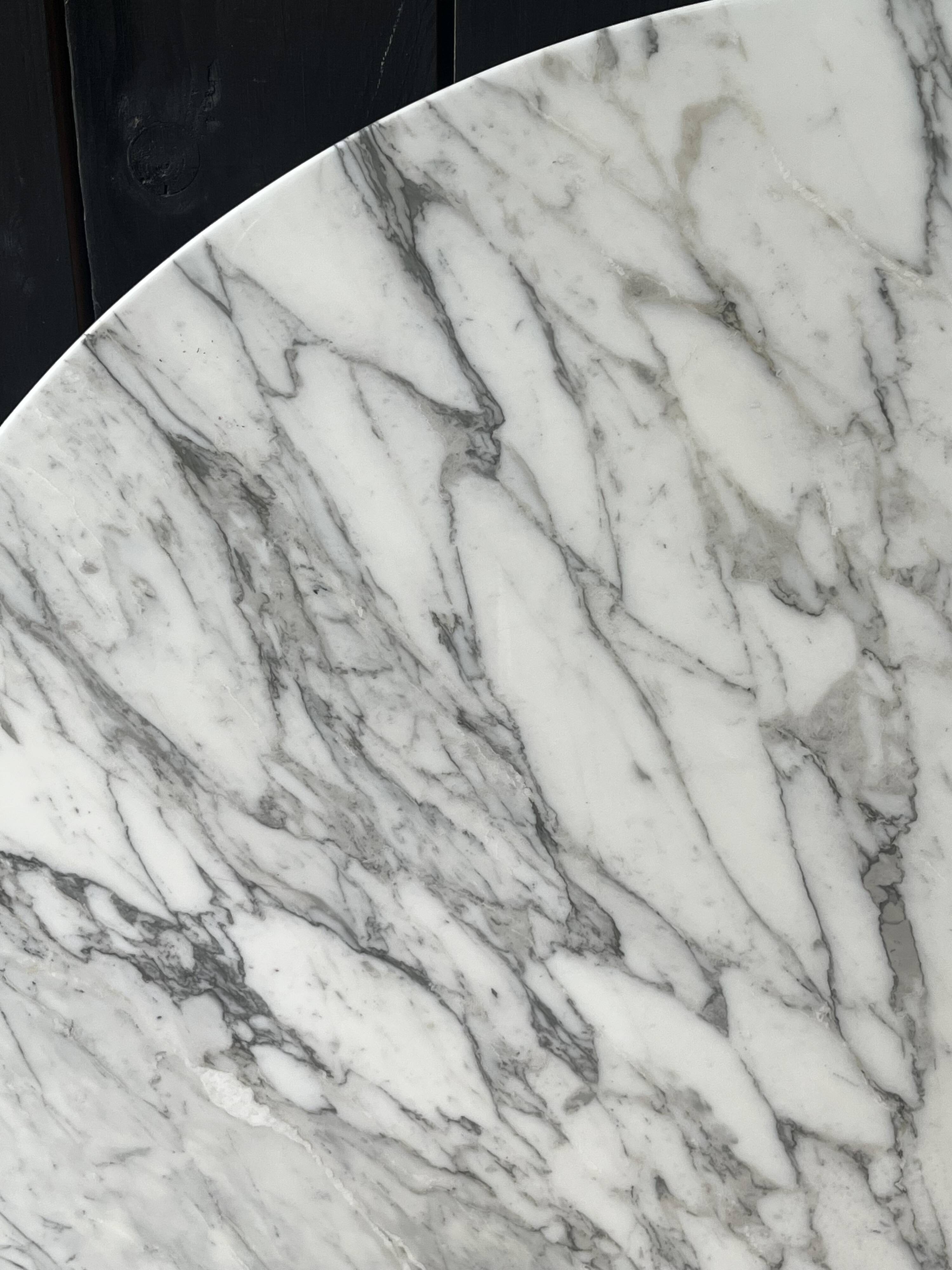 Eero Saarinen Knoll International Edition Tulip Table