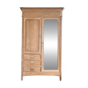 Armoire parisienne Art